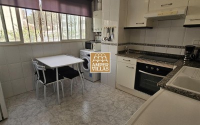 Солнечная квартира в центре Альбира