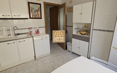 Солнечная квартира в центре Альбира