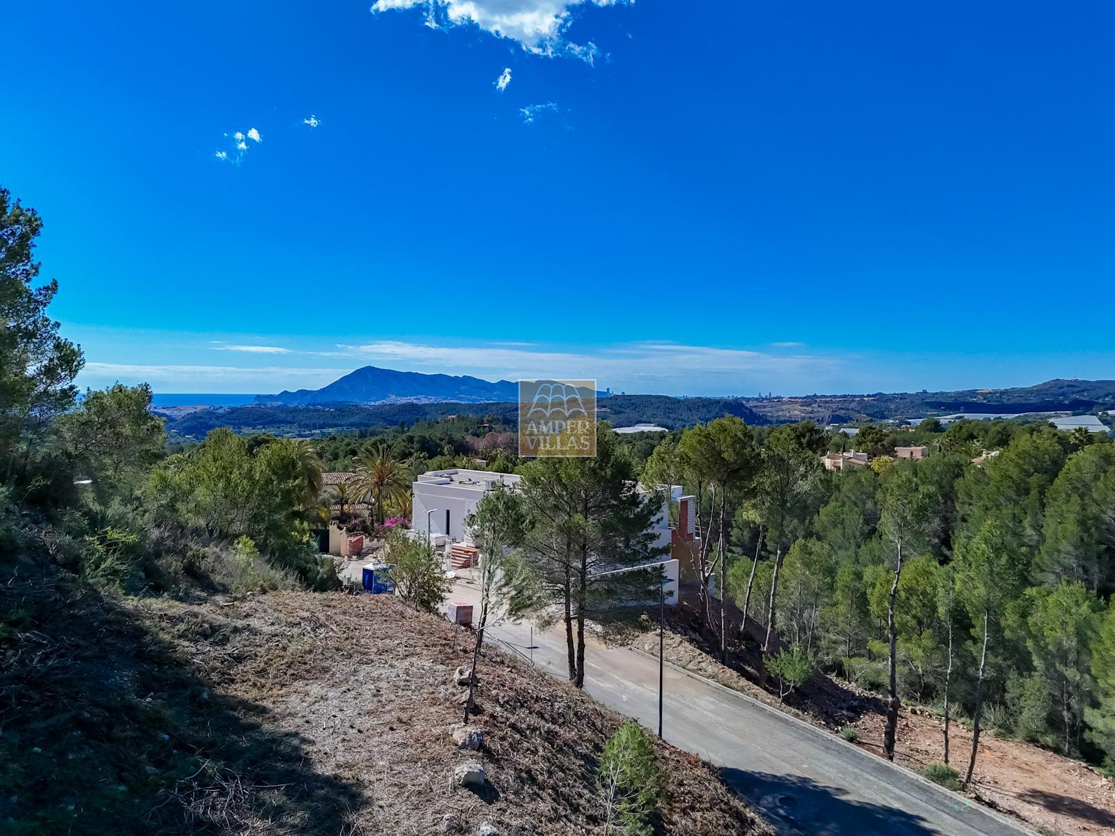 Участок в урбанизации в Алтеа-ла-Велья.