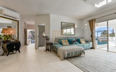 Красивая и уютная одноэтажная вилла