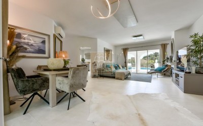 Красивая и уютная одноэтажная вилла