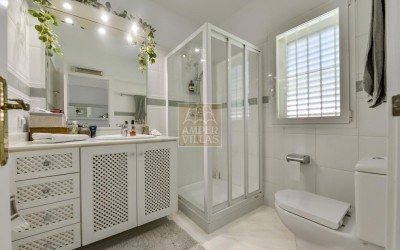 Красивая и уютная одноэтажная вилла