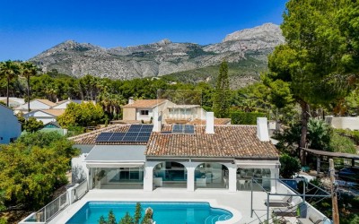 Красивая и уютная одноэтажная вилла