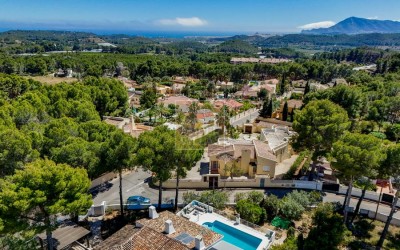 Красивая и уютная одноэтажная вилла