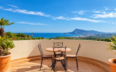 Дуплекс-пентхаус с панорамным видом на море в Altea La Vella