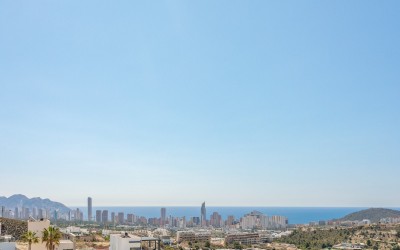 Современный таунхаус с 3 спальнями в Балкон-де-Финестрат